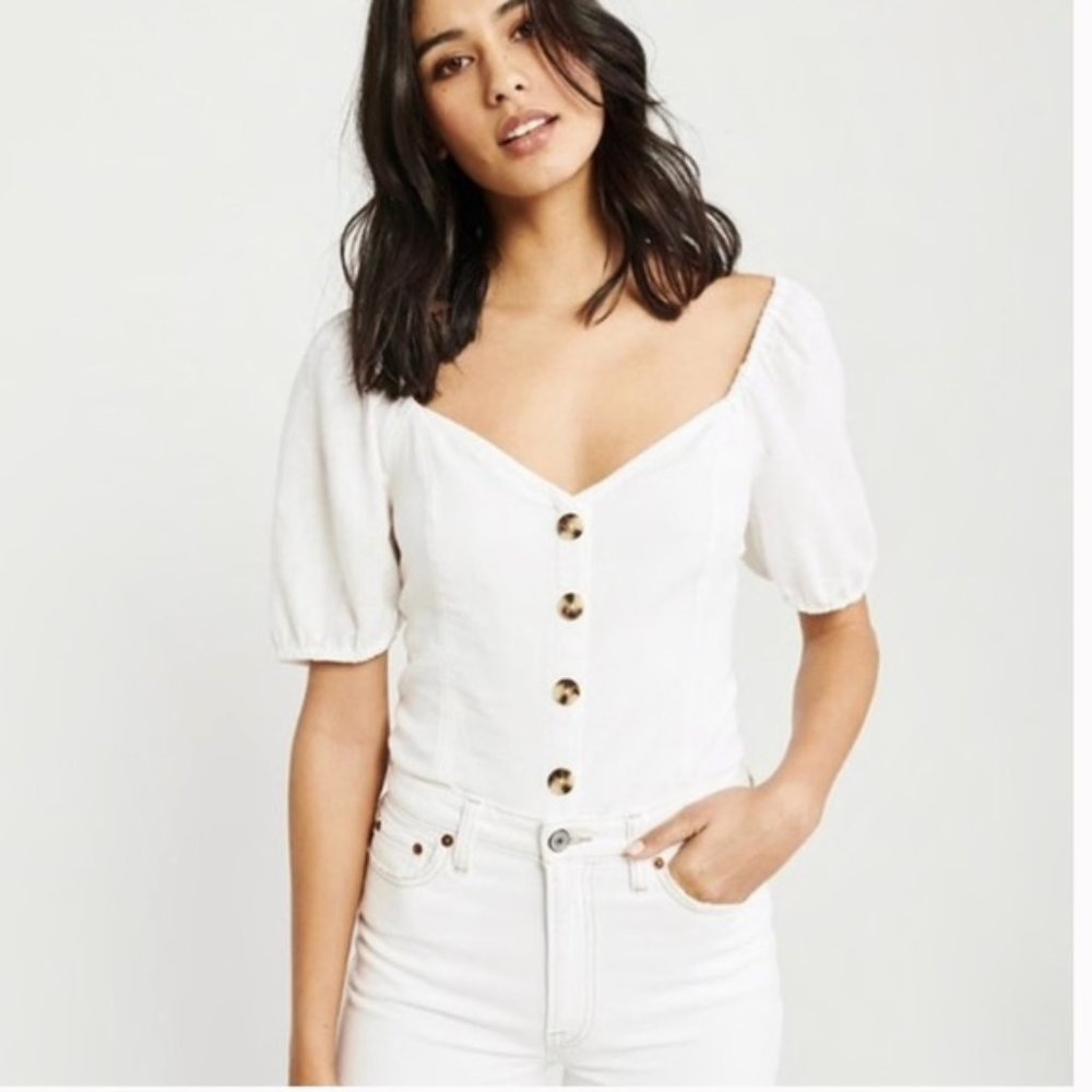 Abercrombie & Fitch Button up white puff sleeve top